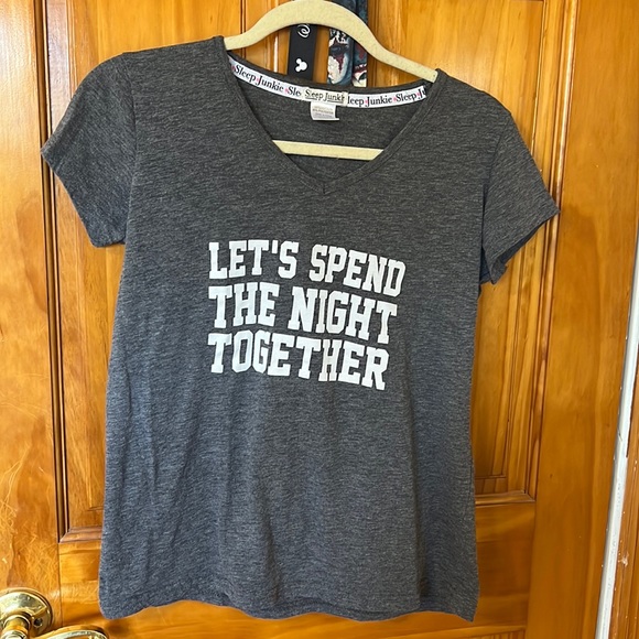 Womens Sleep Junkie TShirt Size XL - Picture 1 of 2
